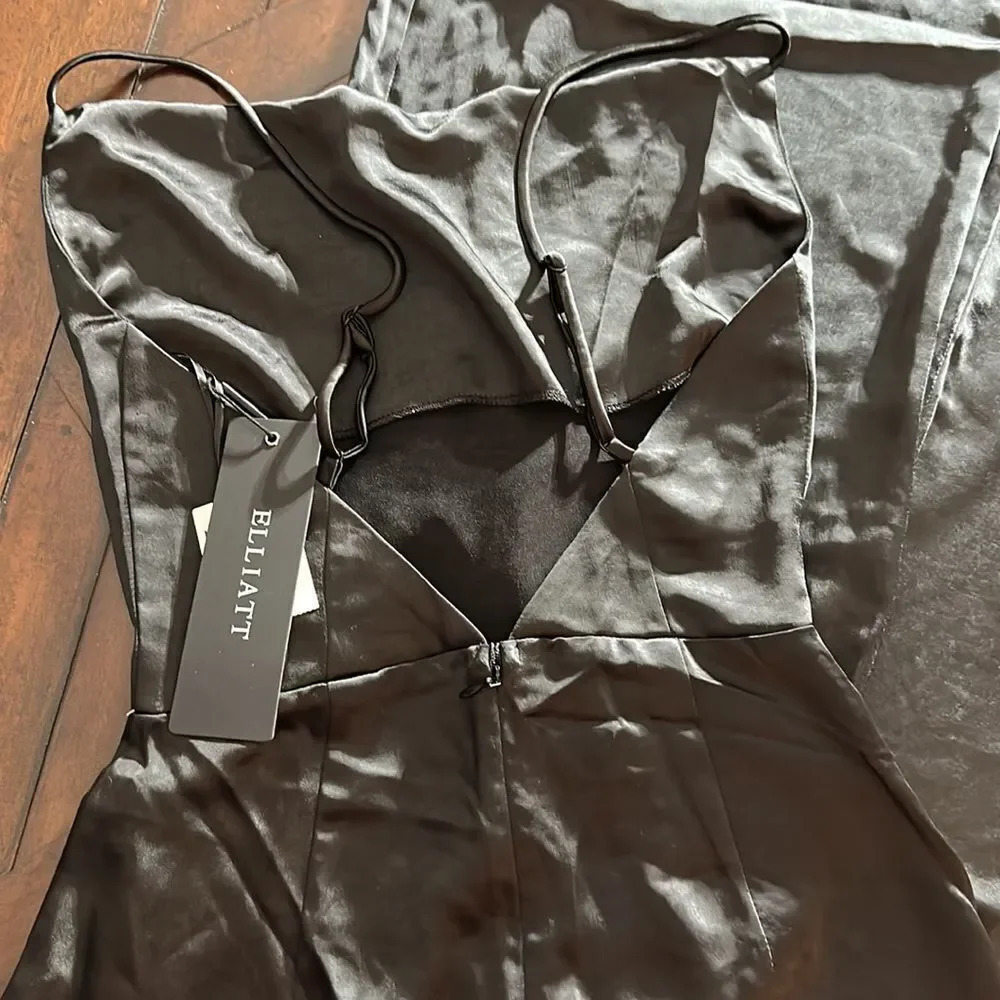 NWT Elliatt - Lydia Jumpsuit - Black - size XS - Picture 10 of 10